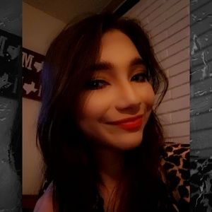 Meet your Posher, Savannah